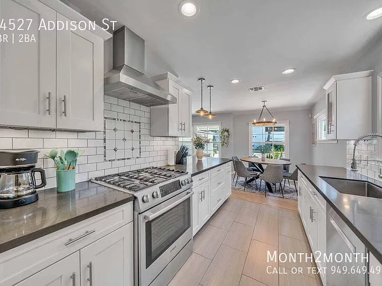 14527 Addison St — Photo 8
