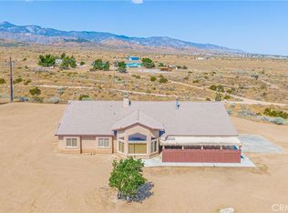 6929 Rattlesnake Rd, Phelan, CA 92371