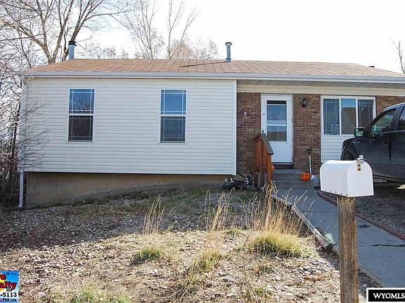 2nd image of 1810 S Carolina Cir