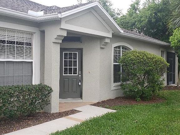 3rd image of 7440 Deer Path Ln