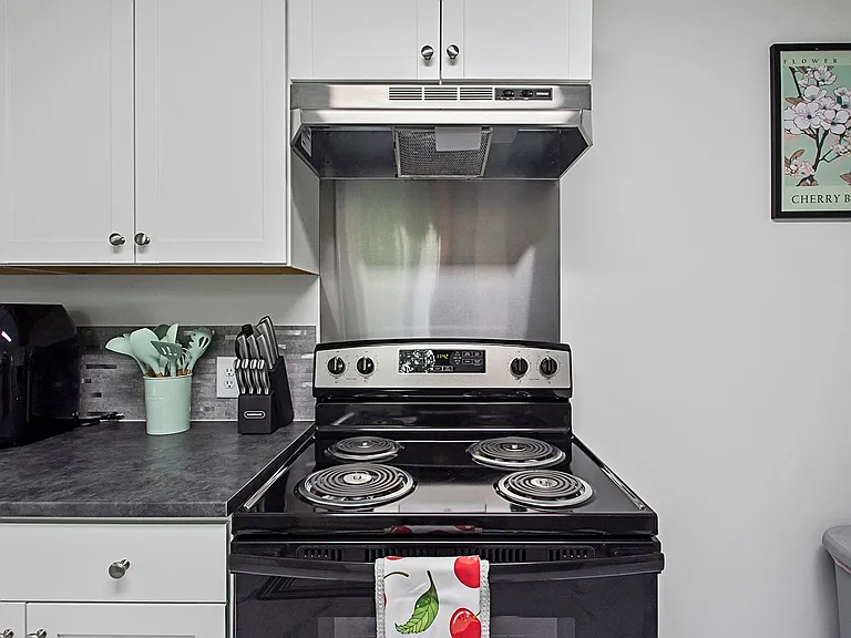 767 Corbin Ave #MAIN767CORBINAVE — Photo 5