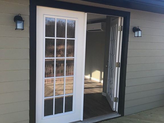 2nd image of 255 Locust Creek Ln