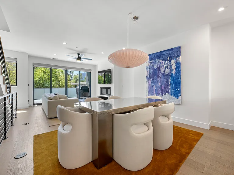2457 Walnut St — Photo 13