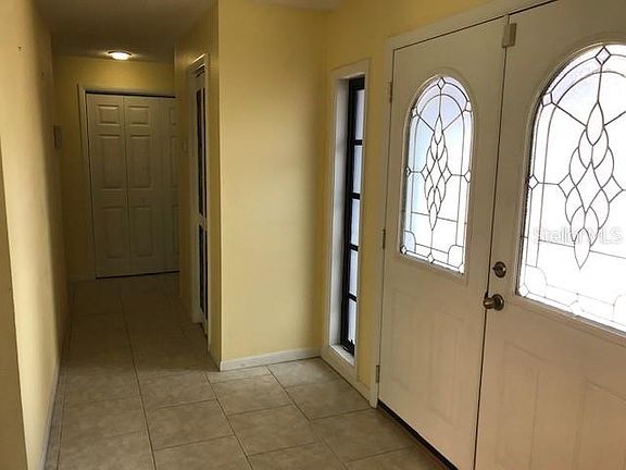 3rd image of 10044 Linden Place Dr