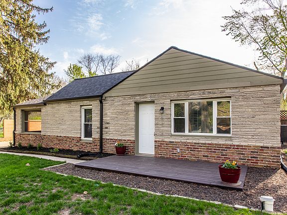 3rd image of 6857 N Rural St