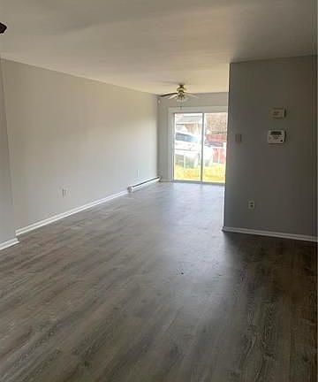 3rd image of 144 E Elm St