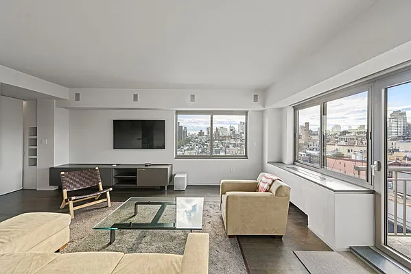 Sold by Compass | media 5