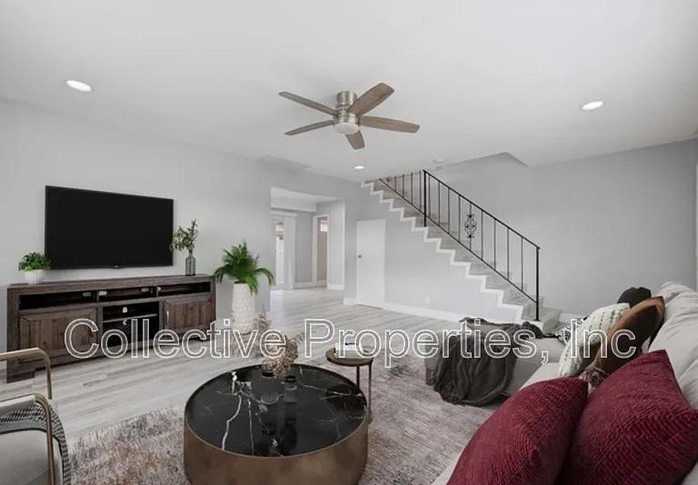 1143 Granger St — Photo 3