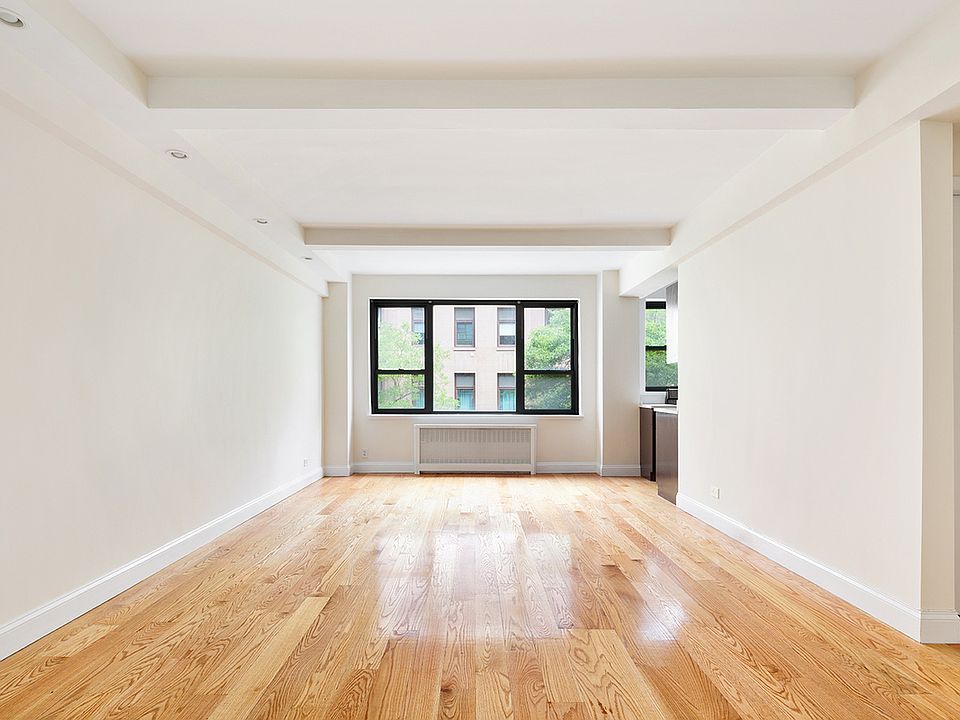 1st image of 30 E 37th St APT 4D