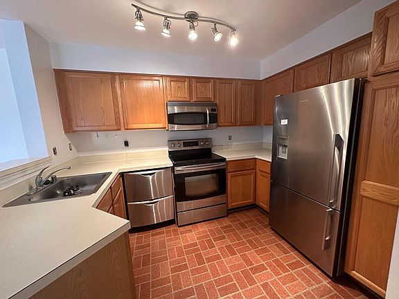 5th image of 1100 Quaker Hill Dr APT 216