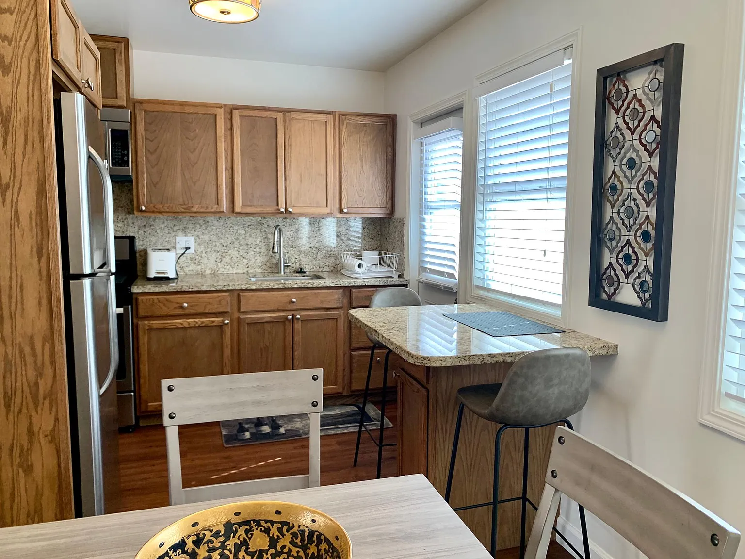 1 bed, $3,400 — Photo 2