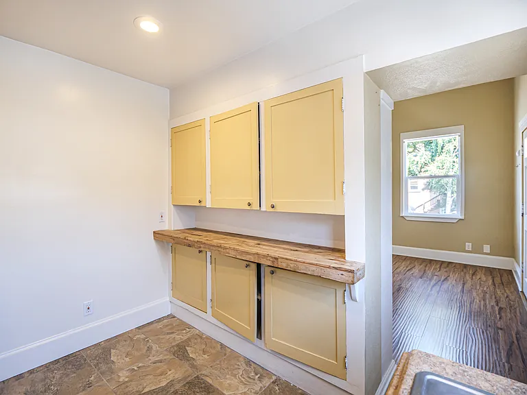324 Locust St #3 — Photo 14