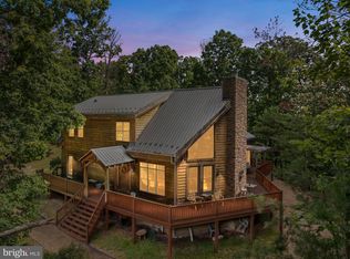 537 Lower Flats Dr, Yellow Spring, WV 26865