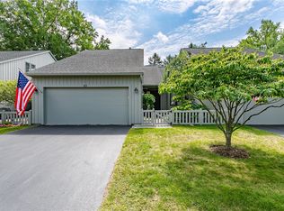 63 Waterview Cir, Rochester, NY 14625