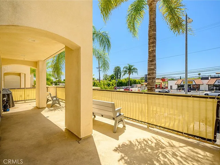 6800 Corbin Ave — Photo 30