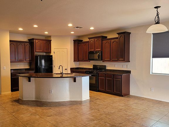 4th image of 7252 W Sophie Ln