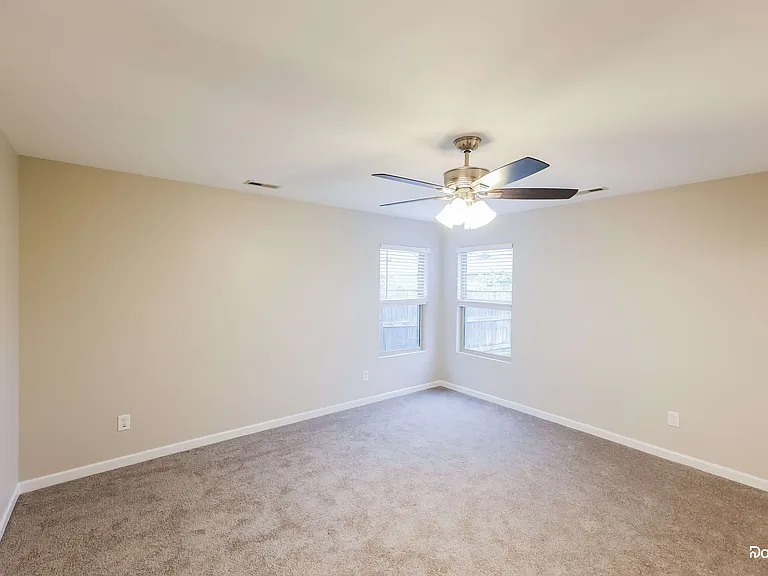 113 Winstead Cir — Photo 12