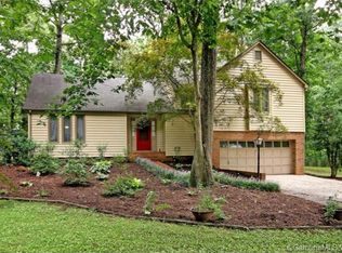 155 Woodstream Cir, Mooresville, NC 28117