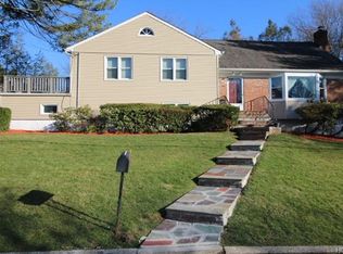 9 Donald Dr, New Rochelle, NY 10804