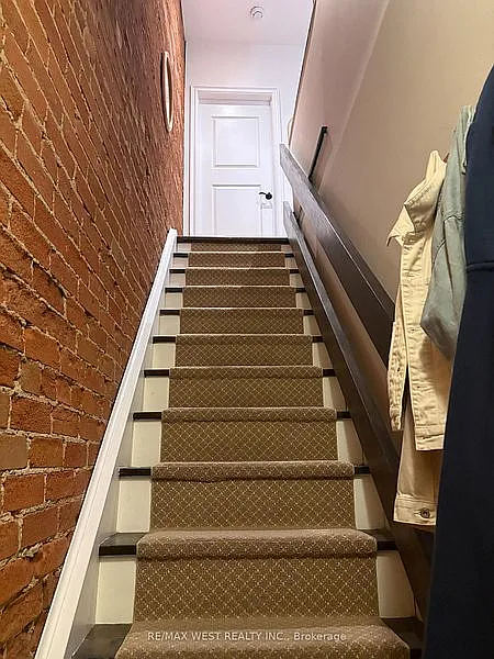 28 Spencer Ave #2