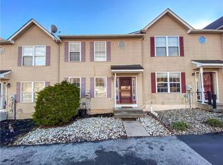 804 Cove Ct, Freemansburg, PA 18017