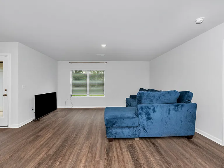 18776 Wicklow Cir — Photo 5
