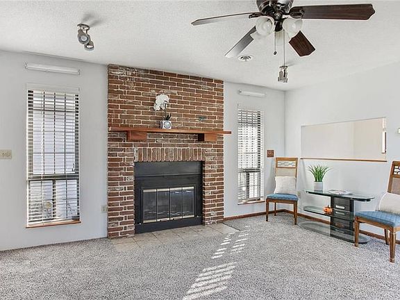 4th image of 8407 E 55th St