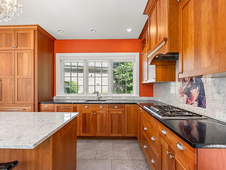 4 Gracewood Park — Photo 11
