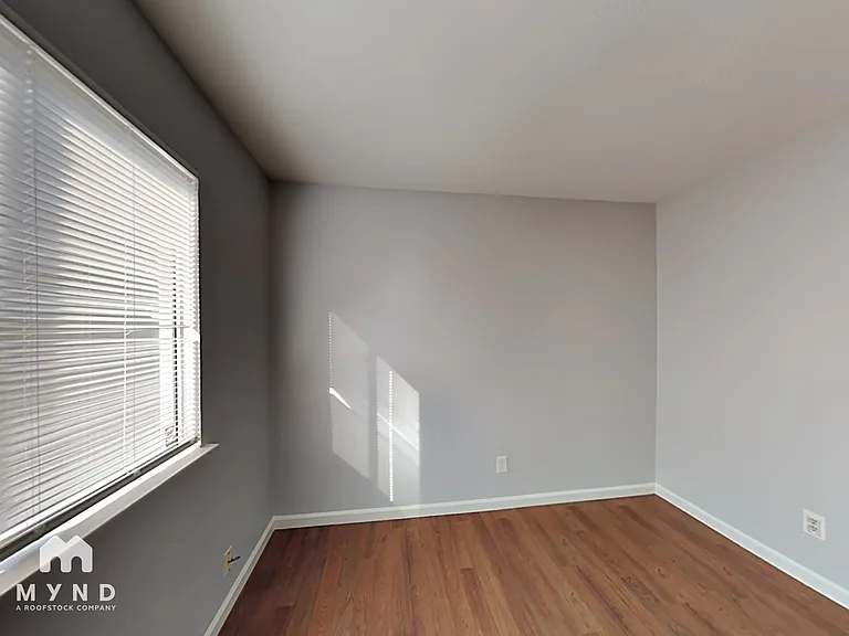1286 Bell Ave — Photo 14