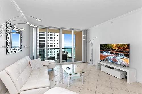 2501 S Ocean Dr #1008 Photo 1