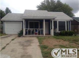 1605 Colonnade Dr, Arlington, TX 76018