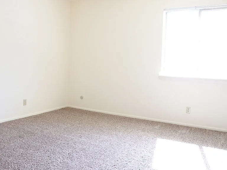 Kimberly Club Apartments — Photo 165