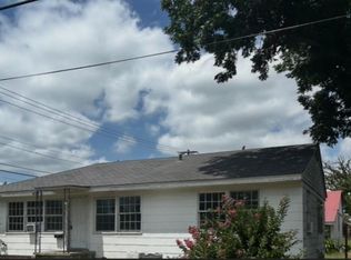 408 S Highland Ave, Cushing, OK 74023