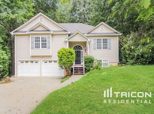 162 Pioneer Trl, Dallas, GA 30132