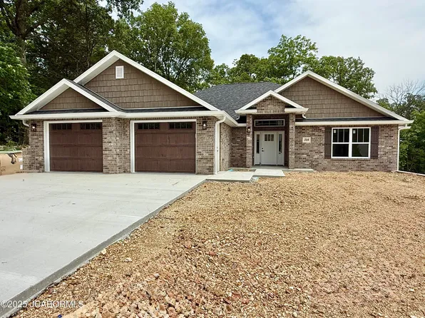 348 Hazelwood Dr, Jefferson City, MO 65109