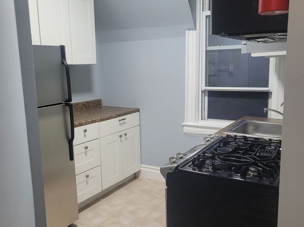 35 Caryl Ave #2