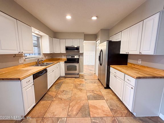 2nd image of 8382 CHASON Road W