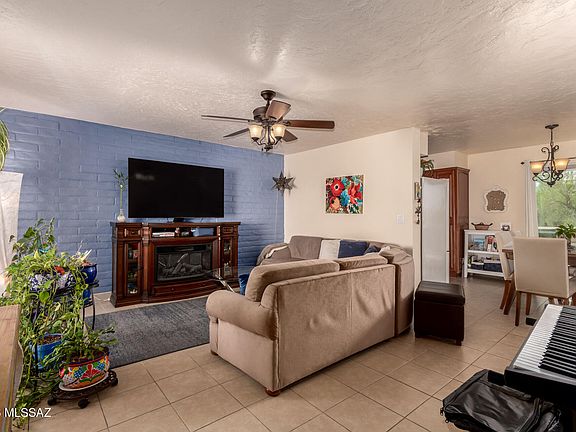 3rd image of 8450 E Old Spanish Trl APT 106