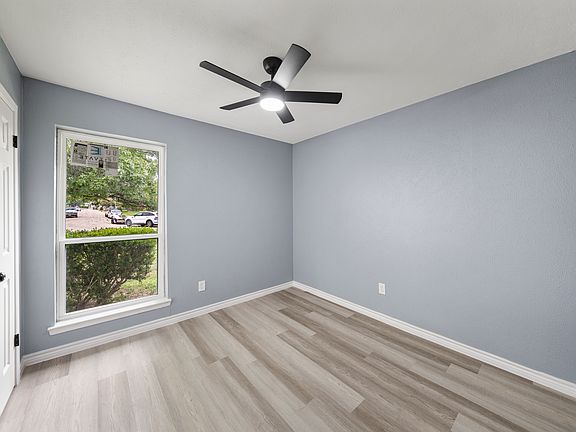 5th image of 2517 Clearwood Dr