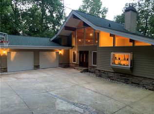 213 Riverlake Rd, Fair Play, SC 29643