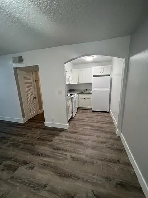 1 bed, 700 sqft, $1,625 — Photo 2