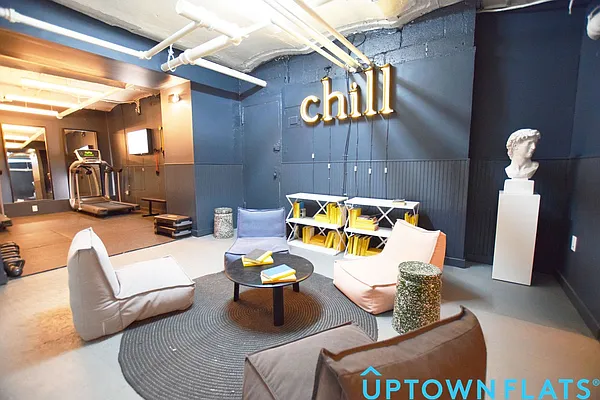 Rented by Uptown Flats LLC | media 9