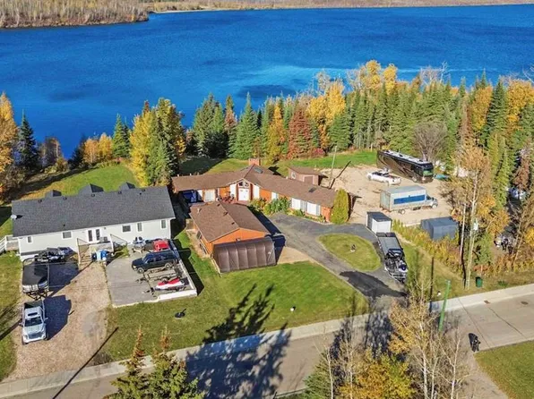 39 S Poplar Cres, Wood Buffalo, AB T9H 1N8