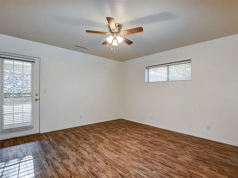4261 N Tonopah Dr — Photo 13