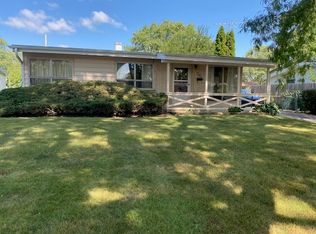 2404 Fulle St, Rolling Meadows, IL 60008