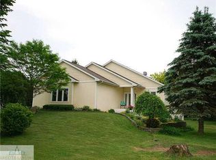 4108 Round Lake Rd, Laingsburg, MI 48848