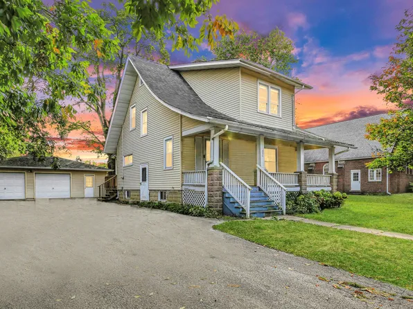 206 E Illinois St, Mansfield, IL 61854