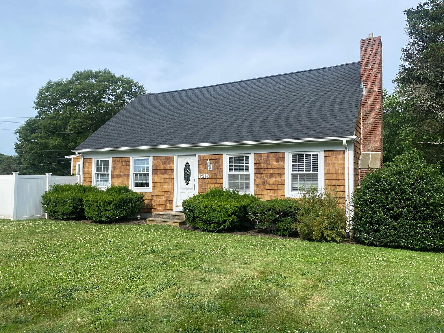 645 Fish Rd, Tiverton, RI 02878 Zillow