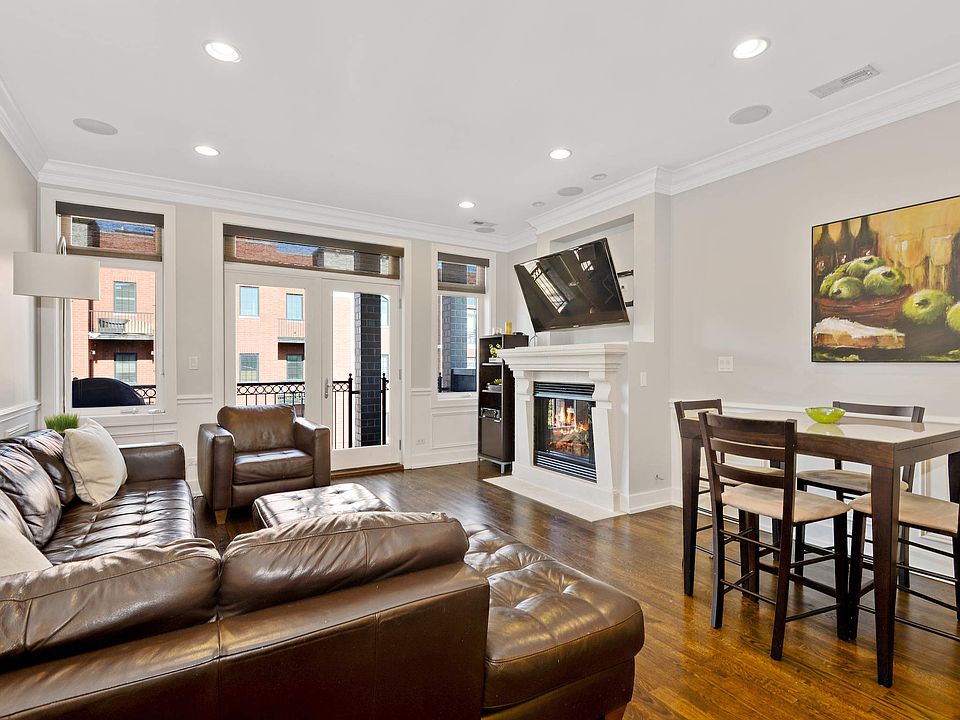 Living Room / Dining Room