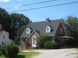 709 N Mecklenburg Ave, South Hill, VA 23970